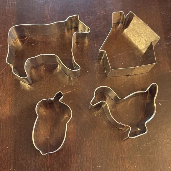 8 vintage fall Thanksgiving cookie cutters - Picture 3 of 3